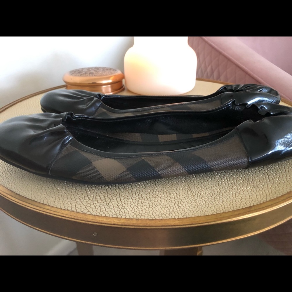 Burberry Flats
